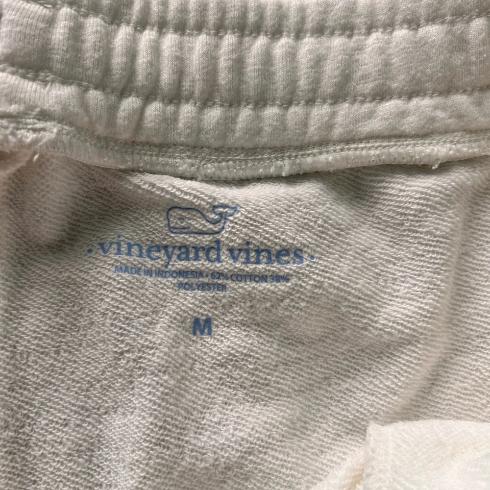 Vineyard Vines White Drawstring Lounge Shorts - Picture 3 of 6
